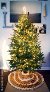 No-Sew Burlap Ruffle Tree Skirt