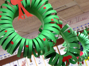 paper christmas wreath