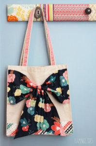 Easy Oversized Bow Tote