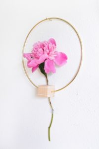 Minimalist Flower Wall Hang