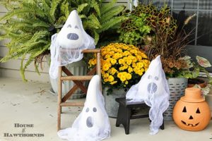Halloween Ghosts Made From Gourds