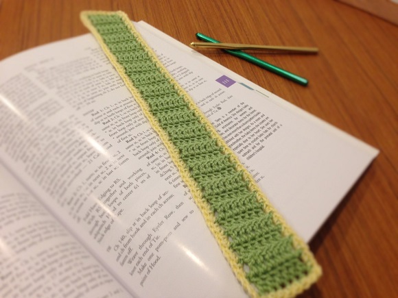 Easy Crochet Bookmark Pattern