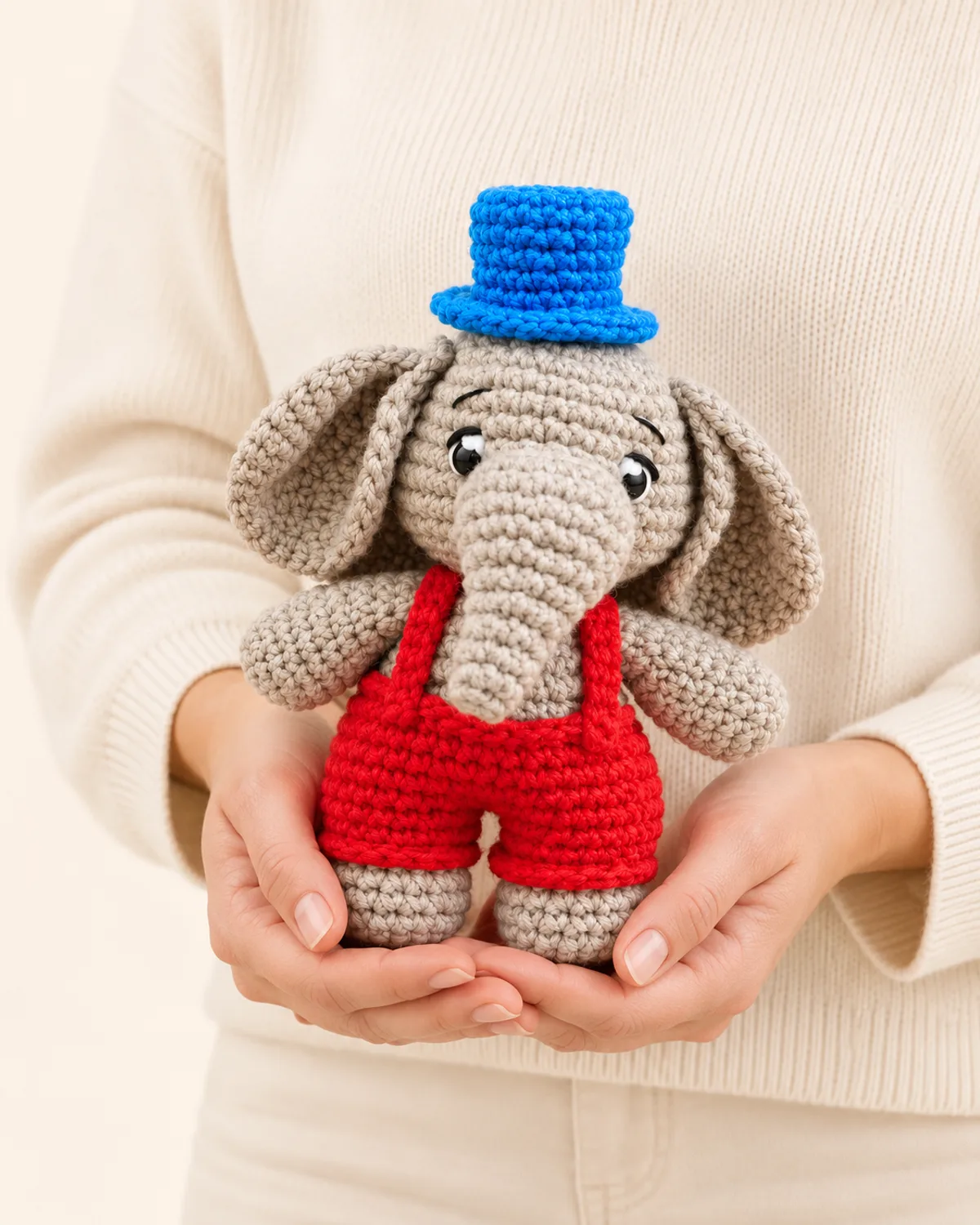 Circus Elephant, front three-quarter view in use