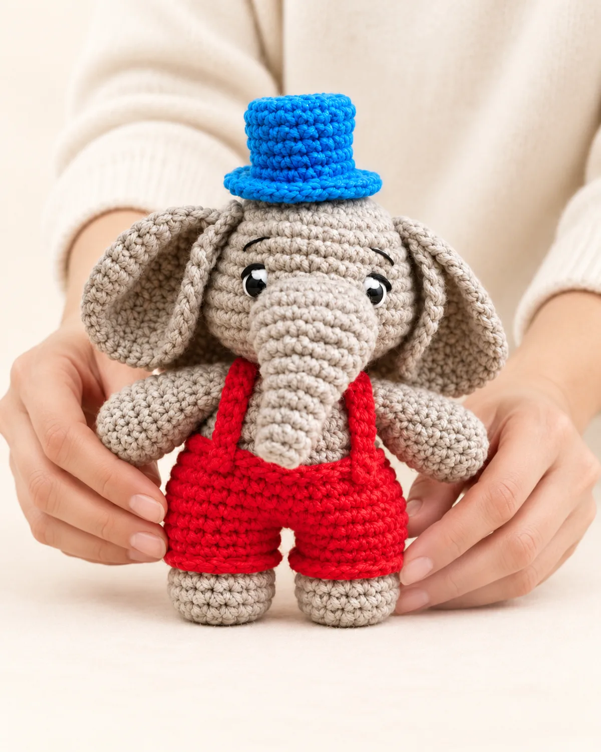 Circus Elephant, alternate view in use